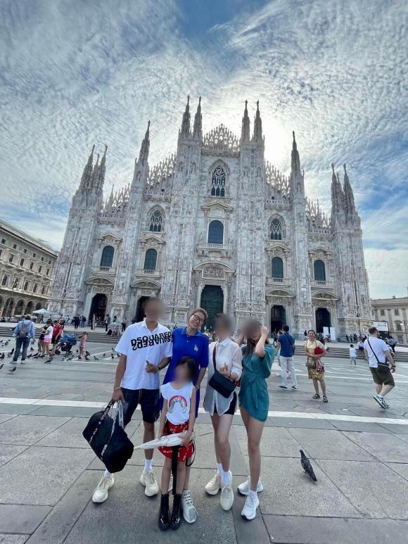 Trang Trần đu trend check-in địa điểm ở Ý hệt Hồng Đăng-3