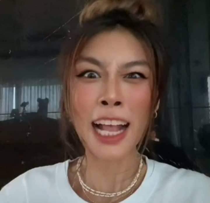 Hú hồn loạt ảnh cầm gạch, vác kiếm của Á hậu Thảo Nhi Lê-7