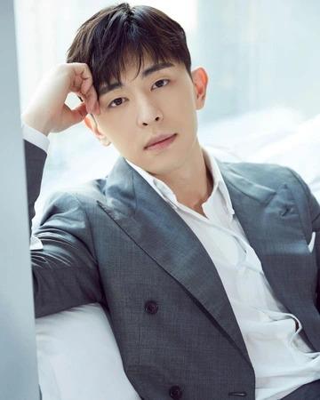 Đặng Luân chật vật đền hợp đồng sau bê bối trốn thuế-3