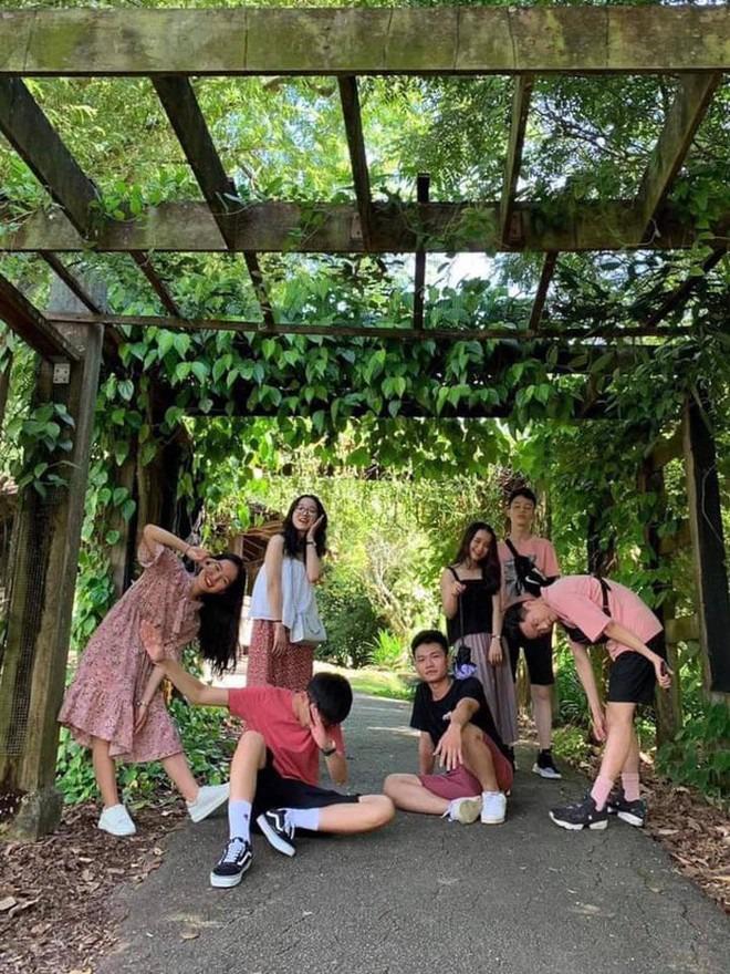 Lập nhóm đi thi học sinh giỏi Quốc gia rồi kéo nhau cùng du học Pháp-16