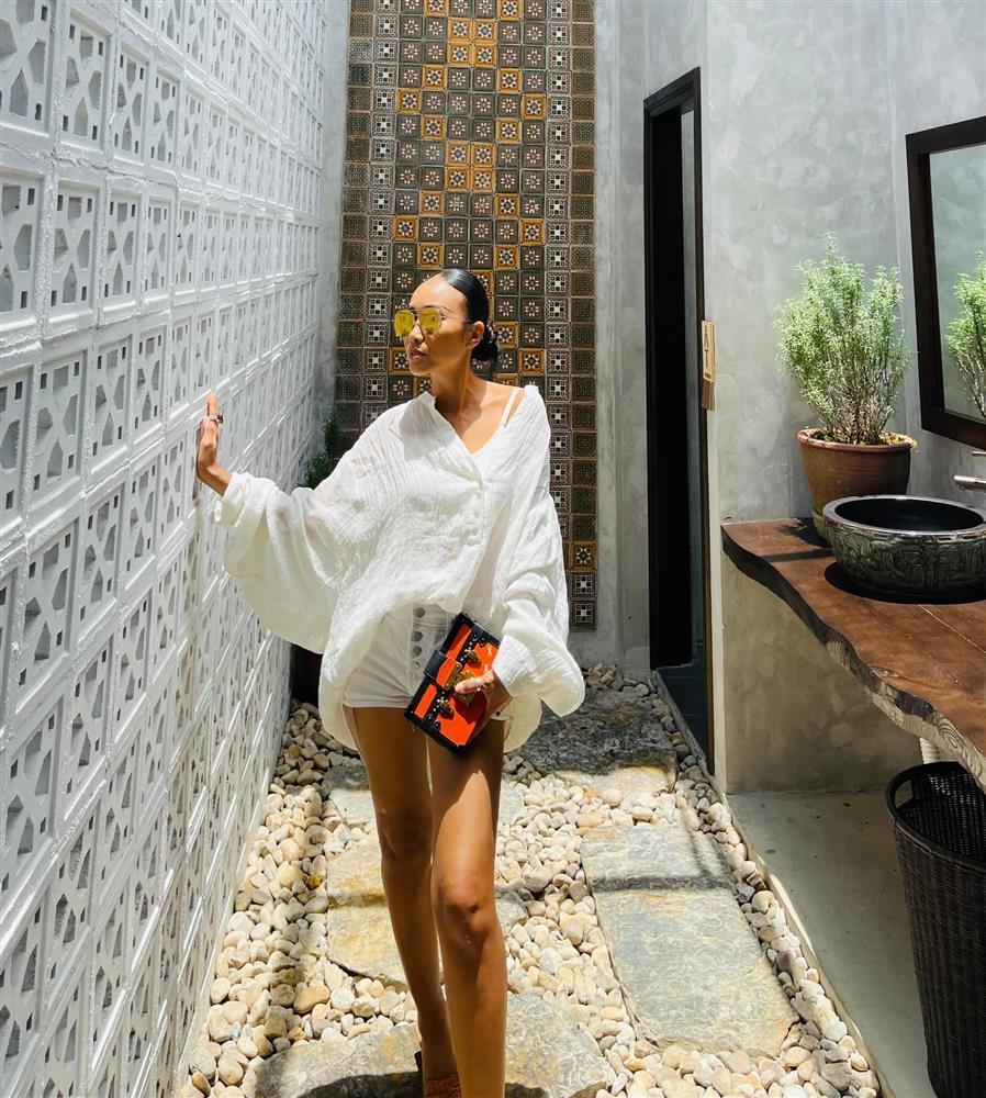 Tin showbiz Việt ngày 2/7: Đoan Trang biến toilet thành sàn diễn-2