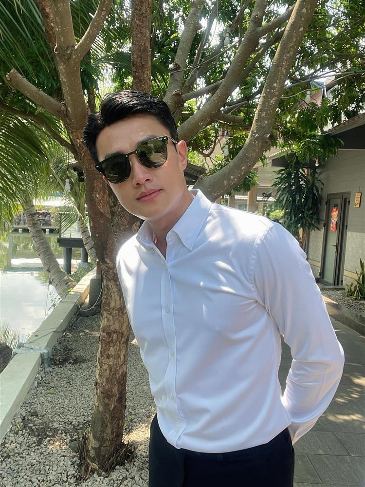 Tin showbiz Việt ngày 2/7: Đoan Trang biến toilet thành sàn diễn-13