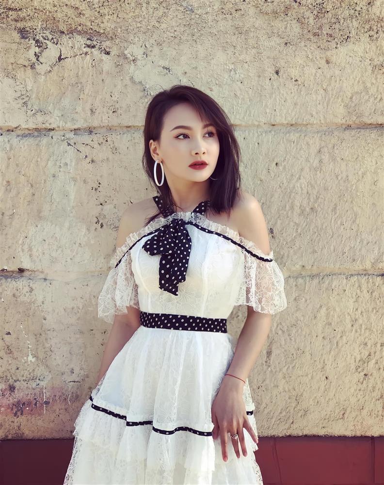 Tin showbiz Việt ngày 2/7: Đoan Trang biến toilet thành sàn diễn-7