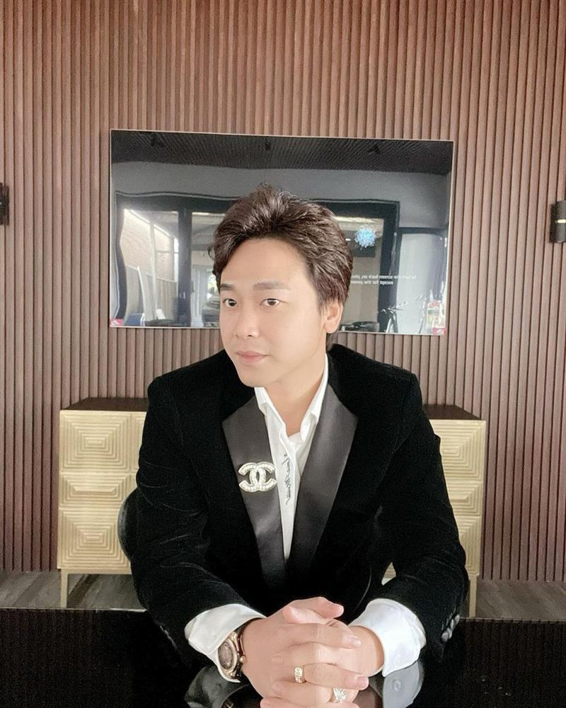 Tình cũ Hòa Minzy bảnh như trai tân sau nhiều lần xuống mã-1