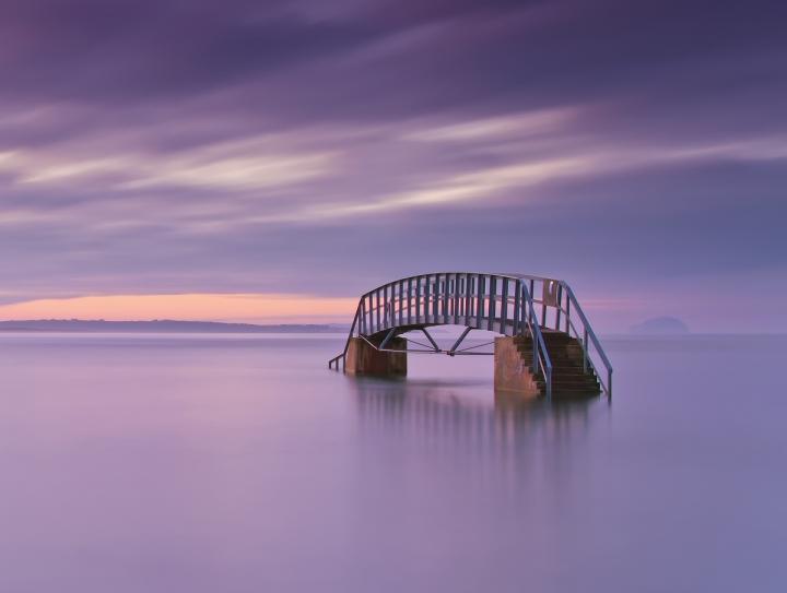 Cây cầu nổi giữa hư không huyền ảo như cảnh sắc thiên đường-6