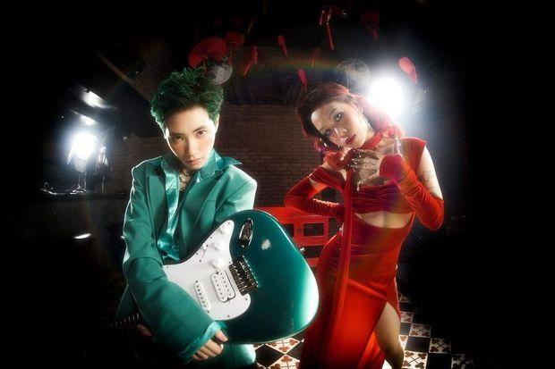 Hội bạn thân nhà người ta: cùng đi du học Pháp, người làm Big4 người vào showbiz-4