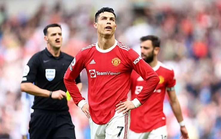 Ronaldo xin được rời MU: Muốn đá tiếp ở Cúp C1, mong 3 đại gia giải cứu-1