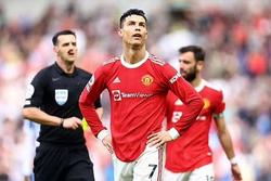 Ronaldo xin được rời MU: Muốn đá tiếp ở Cúp C1, mong 3 đại gia 'giải cứu'