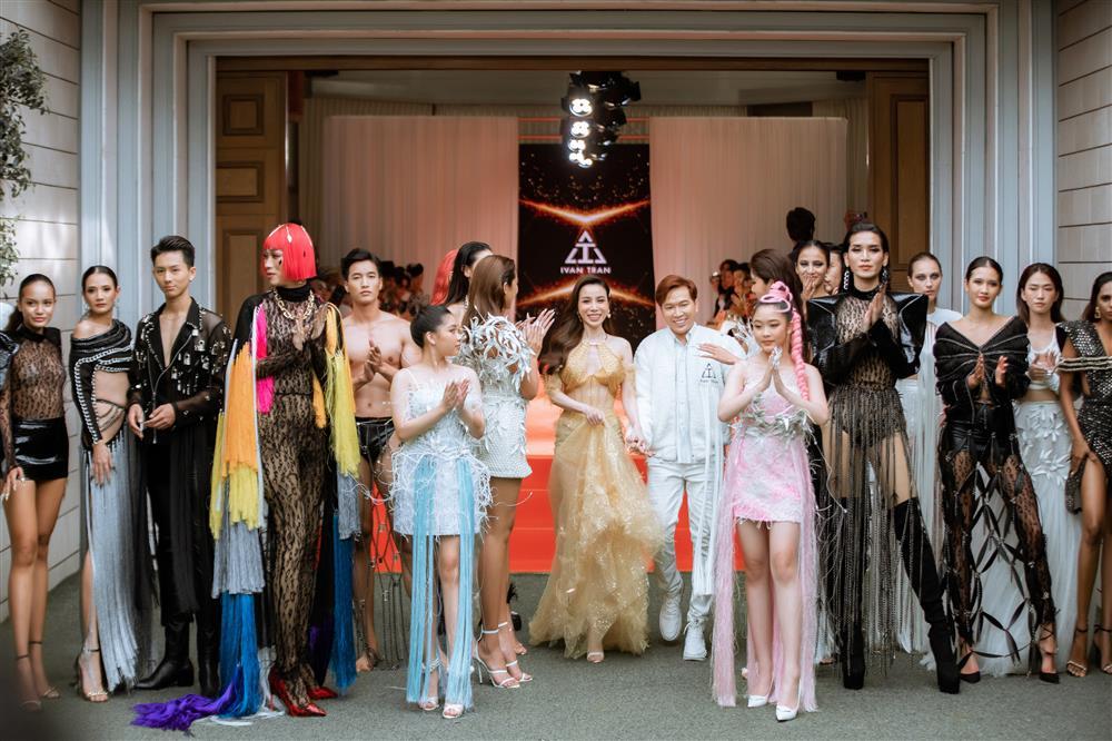 BB Trần, Hải Triều như người khổng lồ trên sàn diễn thời trang-3