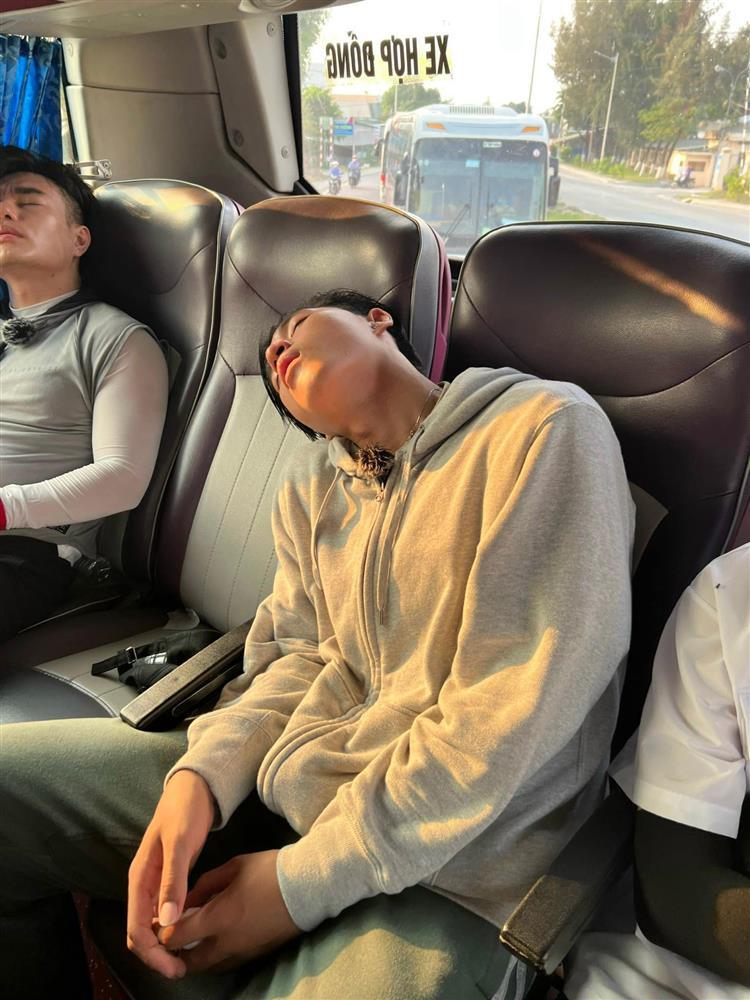 Tin showbiz Việt ngày 3/7: Lê Dương Bảo Lâm dìm hàng dàn sao-3