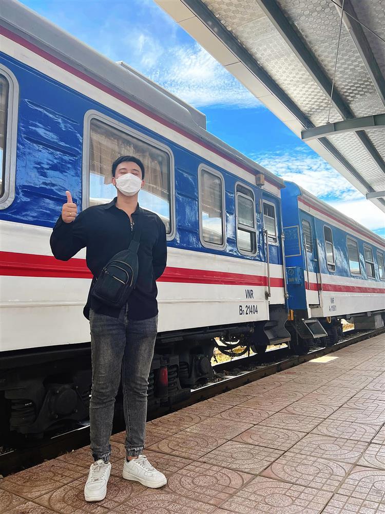 Tin showbiz Việt ngày 3/7: Lê Dương Bảo Lâm dìm hàng dàn sao-11