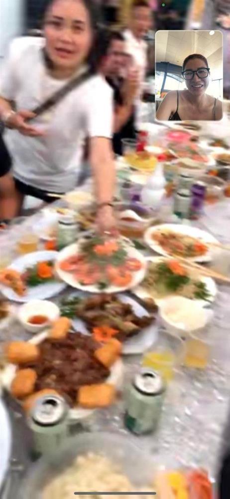 Thủ môn Lê Văn Trường làm đám cưới, loạt tuyển thủ phá cỗ-3