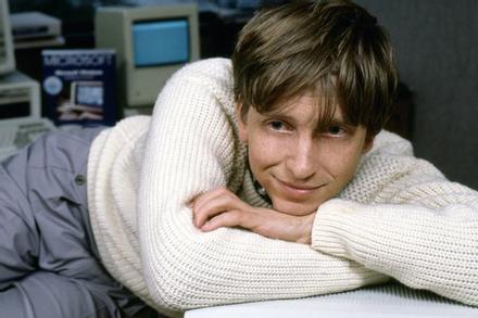 Bill Gates khoe CV năm 18 tuổi: Mới vào đại học kiếm được tiền tỷ