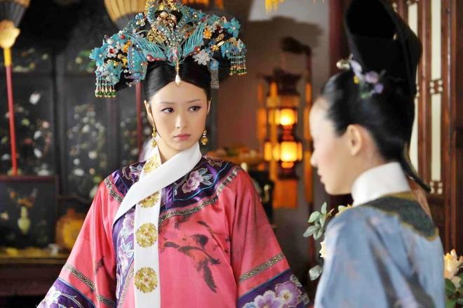 Loạt mỹ nhân bị ghẻ lạnh, kém duyên fans và đồng nghiệp xa lánh-5