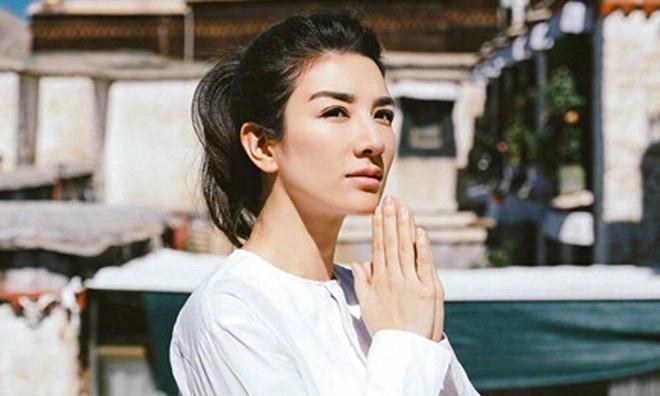 Loạt mỹ nhân bị ghẻ lạnh, kém duyên fans và đồng nghiệp xa lánh-10