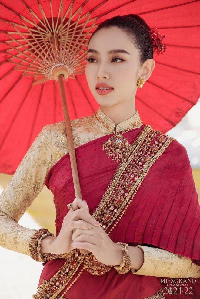 Mỹ nhân Việt diện trang phục truyền thống Thái đẹp đỉnh - 2sao