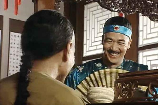 Bị Càn Long ép nhảy hồ tự tử, Lưu gù đáp lại khiến hoàng đế nể phục-2