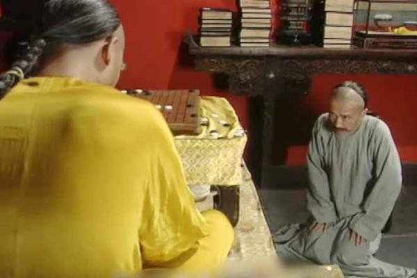 Bị Càn Long ép nhảy hồ tự tử, Lưu gù đáp lại khiến hoàng đế nể phục-4