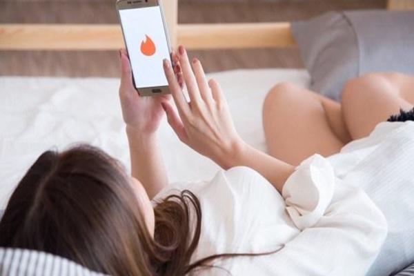 Chàng trưởng phòng kinh doanh hào hoa và cú lừa tình tàn tệ-2