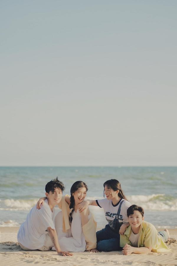 Phim ca nhạc của dàn ca sĩ trẻ Gen Z giống show có BLACKPINK Rosé?-2