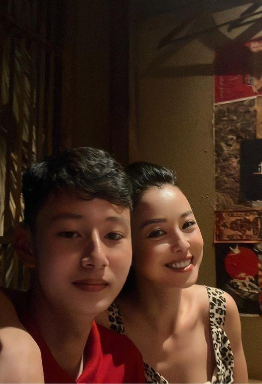 Quý tử 14 tuổi của Jennifer Phạm cao vượt mẹ lẫn bố dượng-6