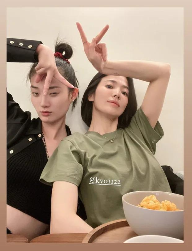 Cận cảnh mặt mộc của Song Hye Kyo ở tuổi 41-1