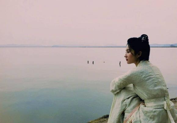 Lưu Diệc Phi tạm biệt Mộng Hoa Lục, đầu tóc tả tơi mà vẫn xinh ngất ngây-6