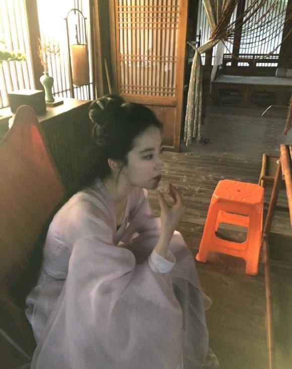 Lưu Diệc Phi tạm biệt Mộng Hoa Lục, đầu tóc tả tơi mà vẫn xinh ngất ngây-7