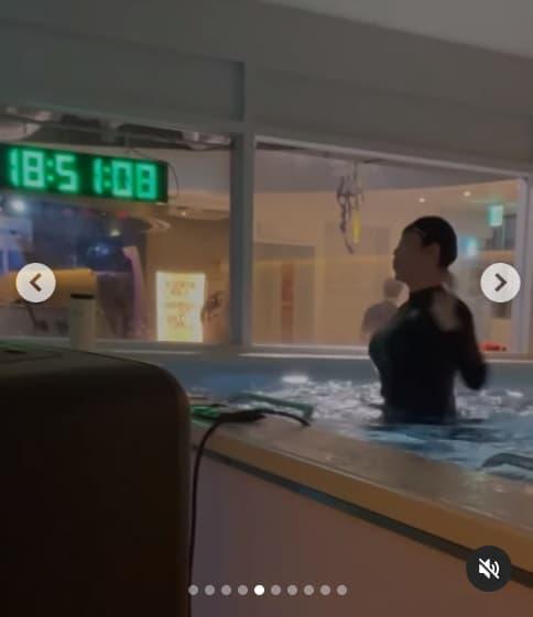 Bí quyết sở hữu diện mạo bất lão của Kim Hye Soo, Kim Sung Ryung-1