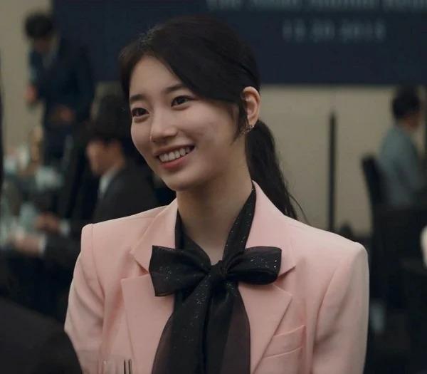 Suzy lên đồ sang chảnh trong phim mới, visual đẹp nức nở-9