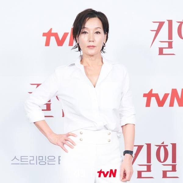 Mẹ quyền lực của Lee Min Ho Vườn Sao Băng: 60 tuổi vẫn siêu sang chảnh-7