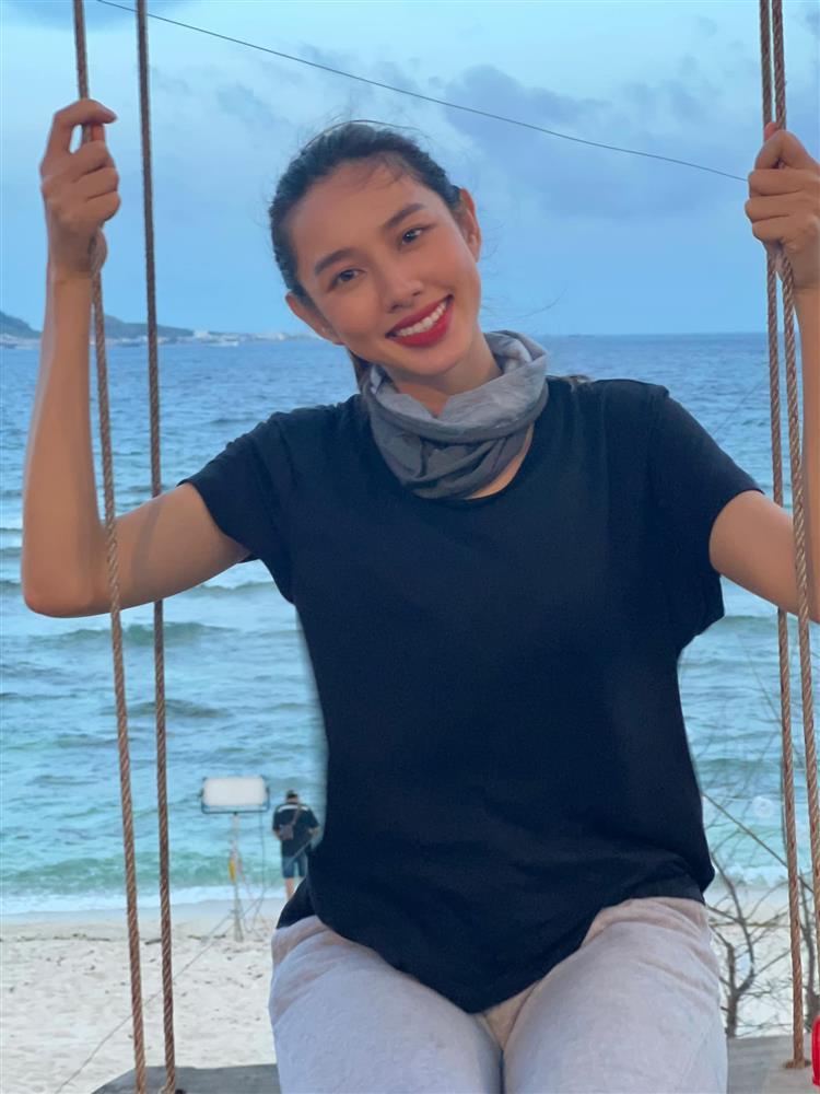 Hoa hậu Thùy Tiên giữ dáng thế nào khi dứt khoát không ăn rau?-5