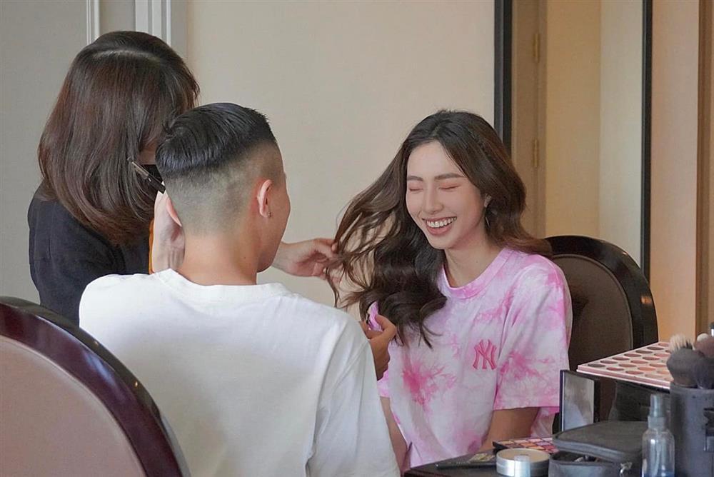 Hoa hậu Thùy Tiên giữ dáng thế nào khi dứt khoát không ăn rau?-6