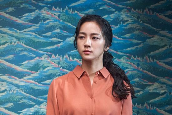 Thang Duy học tiếng Hàn cùng 2 gia sư song ngữ để đóng phim