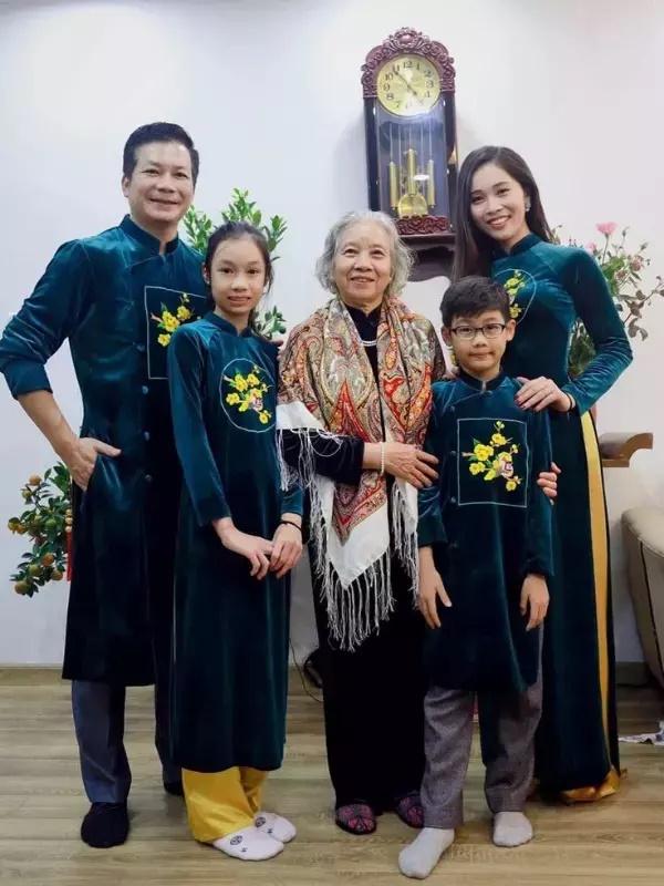 Bên em cùng cha khác mẹ, con riêng Shark Hưng thái độ ra sao?-4