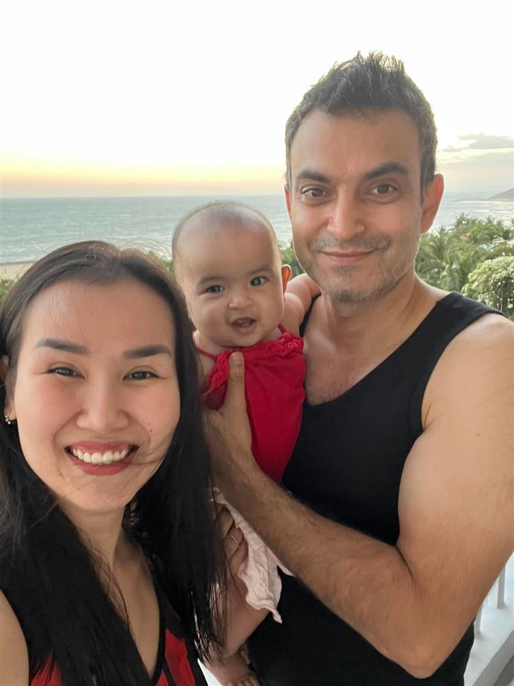 Ái nữ Võ Hạ Trâm thử váy bà nội Ấn Độ tặng, nhìn cưng xỉu-16