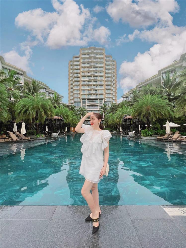 Tin showbiz Việt ngày 5/7: Mẹ con Hồ Ngọc Hà khoe sắc trời Âu-5