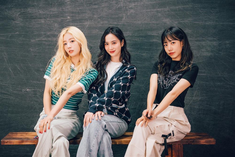 2 thành viên Apink thiết kế chuyến đi chơi cùng Jun Vũ-1