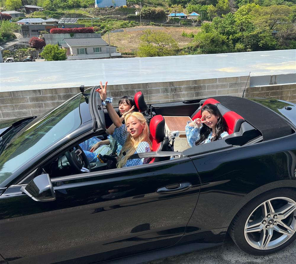 2 thành viên Apink thiết kế chuyến đi chơi cùng Jun Vũ-5