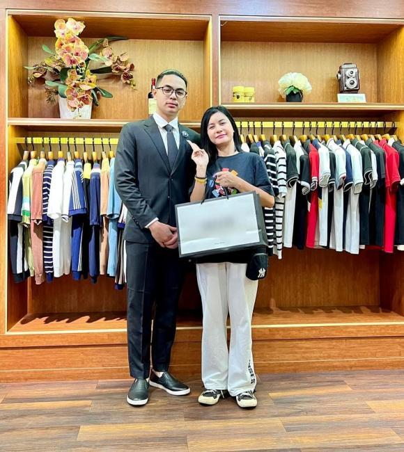 Con trai Cát Phượng là thủ khoa đầu ra trường quốc tế-2