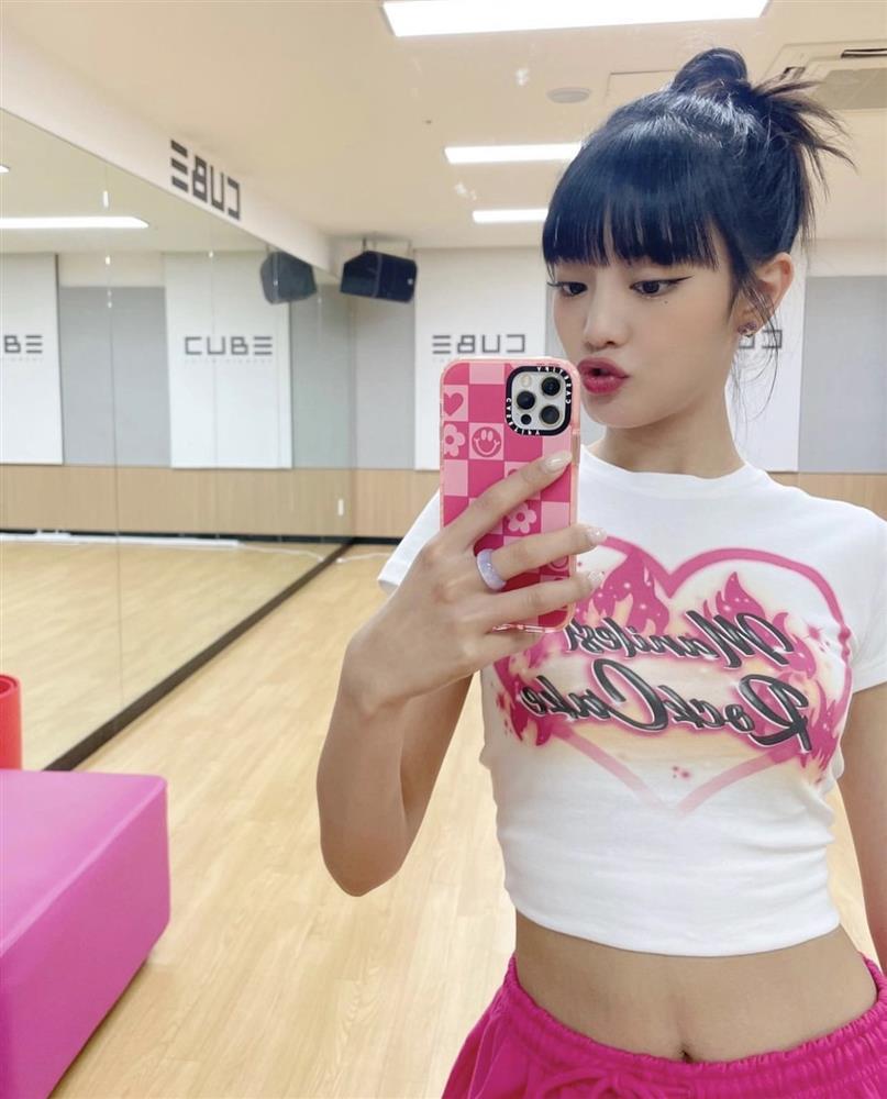 Nữ idol xứ Hàn để tóc mái bằng: Ai đẹp đỉnh?-1