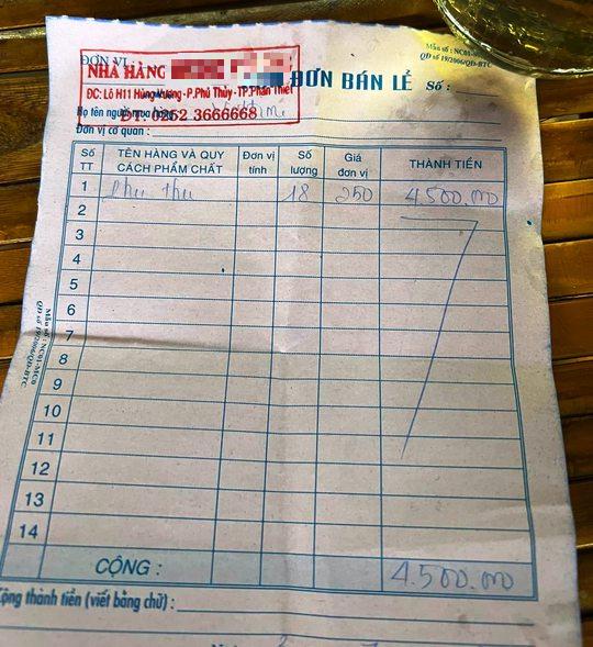 Đem 18 kg hải sản vào nhà hàng, khách bị tính phí phụ thu 4,5 triệu-2