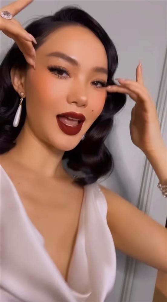 Minh Hằng già chát khi cắt tóc ngắn, biến hình thành bom sex Marilyn Monroe-3