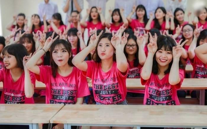 Những màu áo xui xẻo, tránh mặc trong kỳ thi tốt nghiệp THPT-2