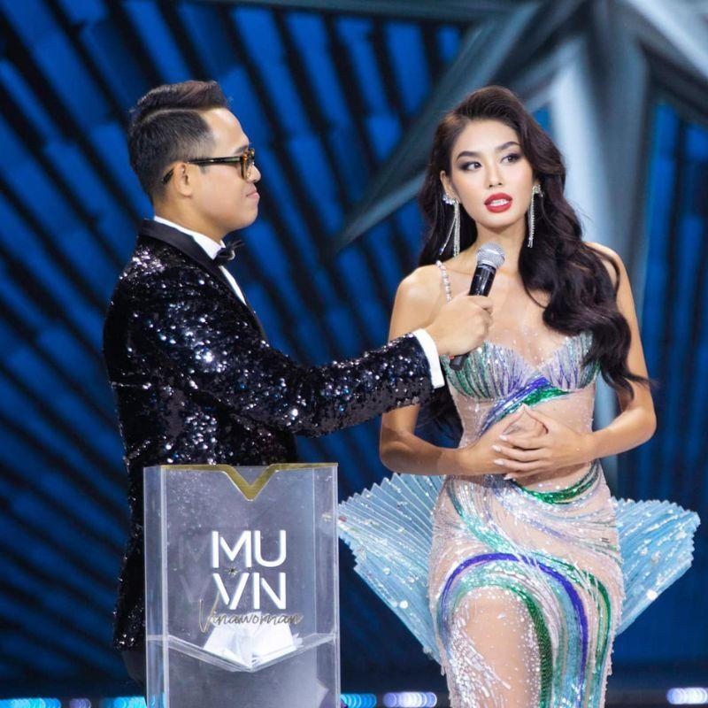 Á hậu Rich Kid Thảo Nhi Lê siêu tiết kiệm: mặc lại váy cũ đi muôn nơi-7