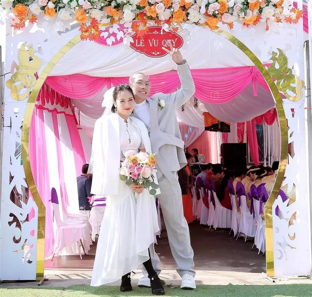 Phạm Lịch công khai con gái sơ sinh-9