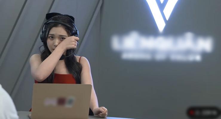 Bất ngờ danh tính nữ MC VTV bật khóc khi dẫn sóng trực tiếp-1