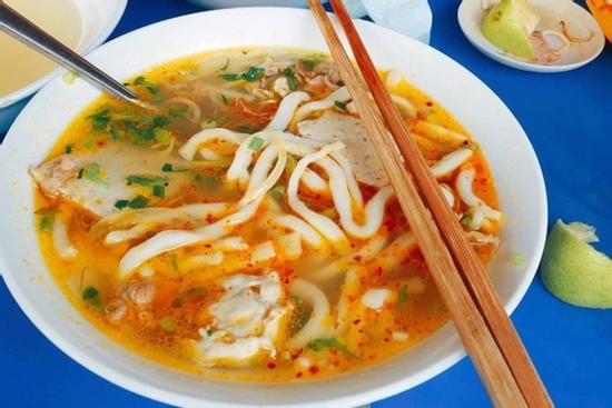 Cháo canh Nghệ An - tên khó hiểu nhưng đã ăn thử là không dừng đũa