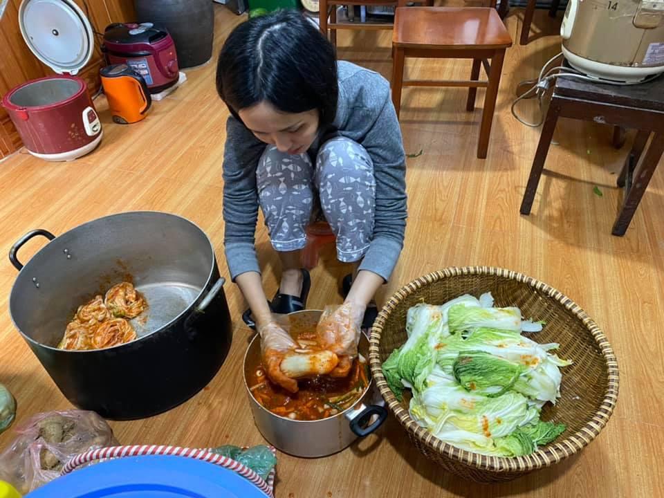 Hậu phương vững chắc của Văn Quyết-7