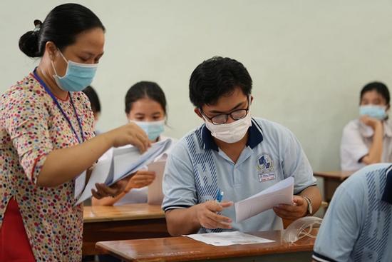 Chi tiết lịch thi tốt nghiệp THPT 2022, thí sinh Covid-19 dừng thi phút chót